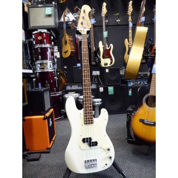 Decent entry-level Precision bass copy in good condition.