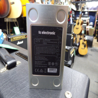 Affordable chorus pedal in good condition.