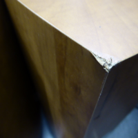 <p>Lovely bookshelf or stand-mount speakers with a contemporary style and fabulous sound.</p><p>Dual-concentric design gives a great sound stage with excellent separation.</p><p>Dark Apple finish.</p><br />