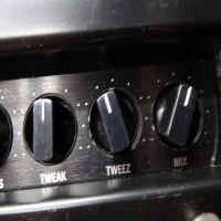 <p>Quality delay/looper pedal by Line 6.</p><p>Condition: Various marks and scuffs, nothing major.</p>